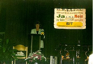 Die Oberschlei�heimer BMin Ziegler am Rednerpult